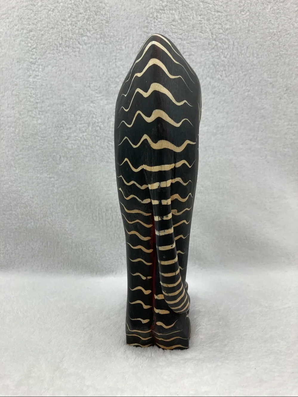 VTG Indonesian Wood Carved Folk Art Scaredy Cat Sculpture 10”